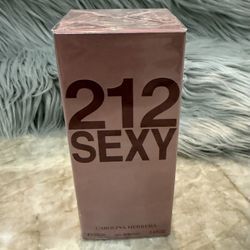 212 SEXY by Carolina Herrera
