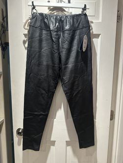 Women’s Faux Leather Leggings NWT