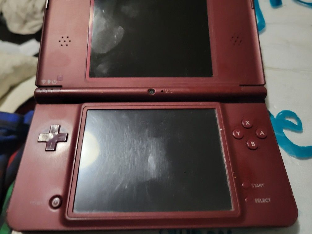 Nintendo DSi XL