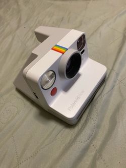 Polaroid Now Instant Camera White