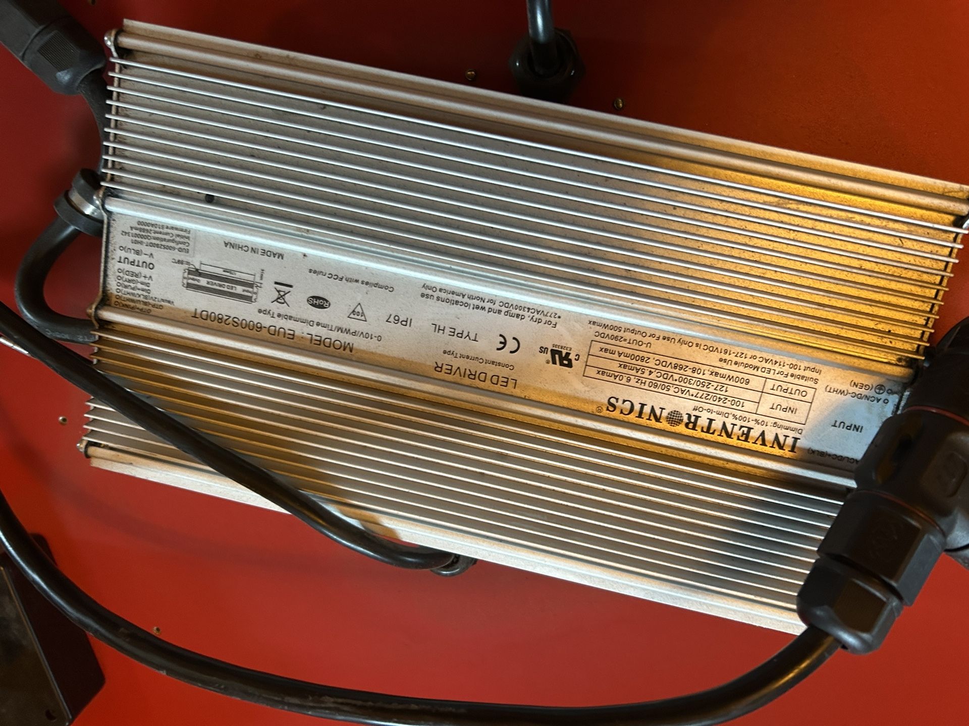 600 LED grow light Building materials & Supplies