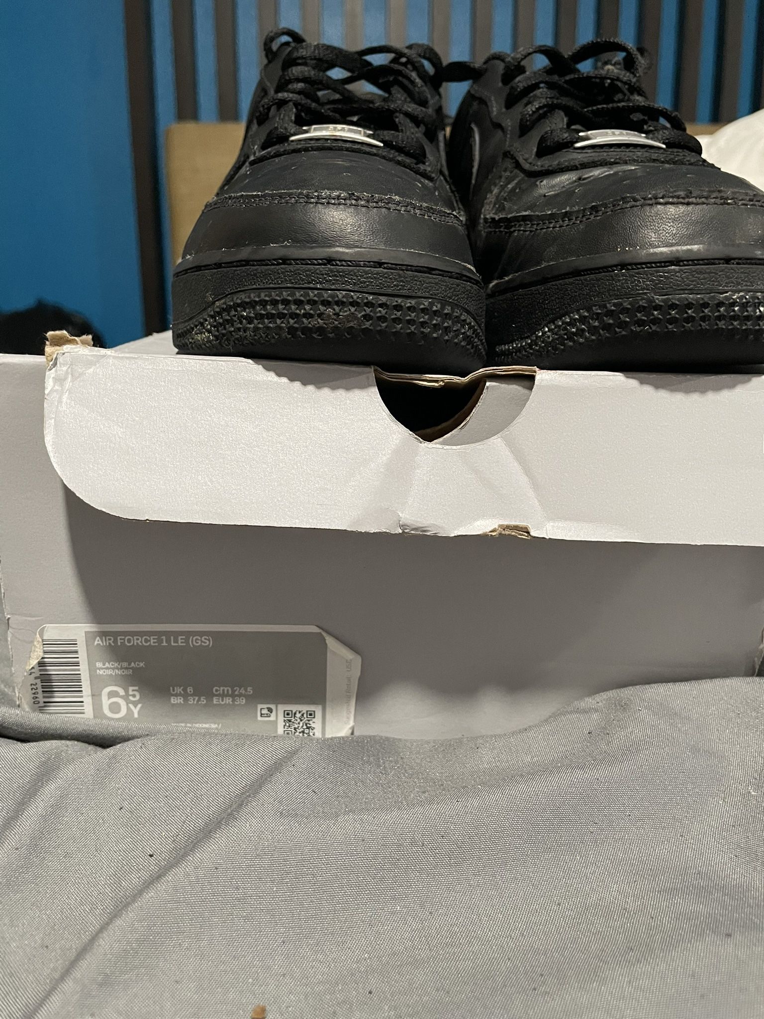 Used Black Air Force 1