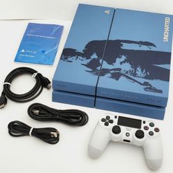 PS4 (limited Edition: Uncharted) 