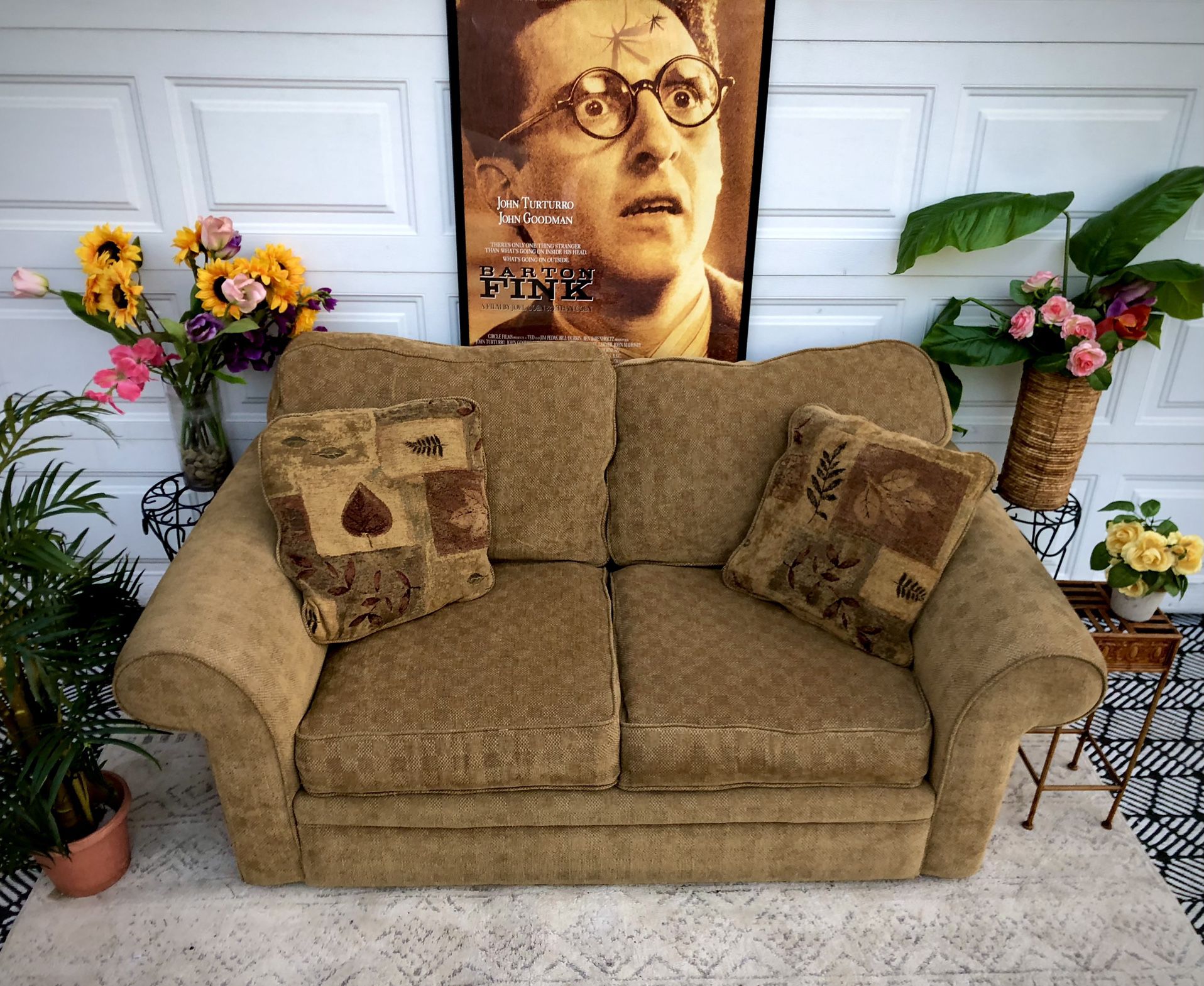 (Free Delivery) Beautiful Brown Loveseat
