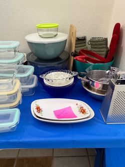 Mixed Kitchen Items Lot
