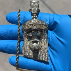 Iced Out Jesus Pendant 