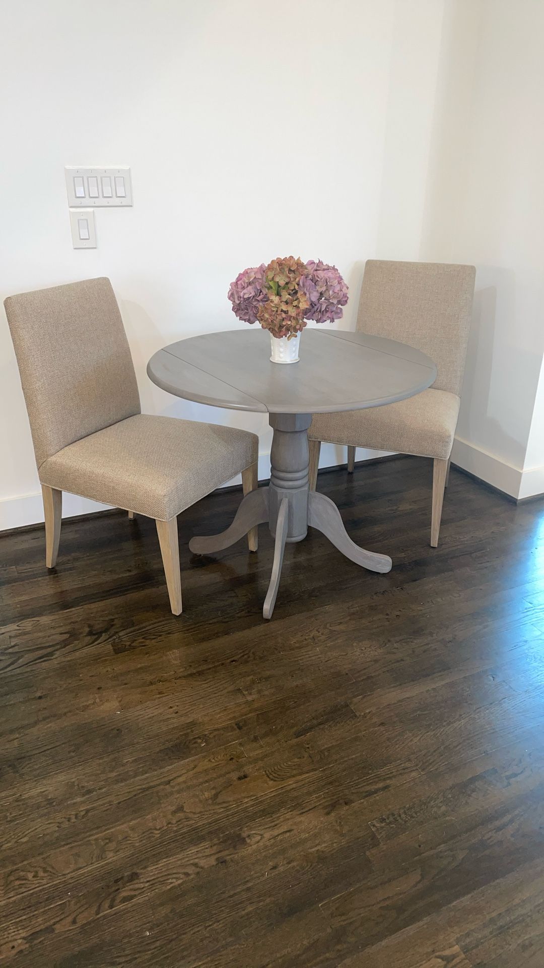 Kitchen Table And Chairs Crate And Barrel 