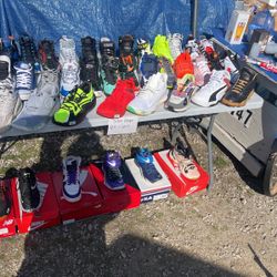 Sneakers / shoes for sale. Ranging from 9.5-10.5