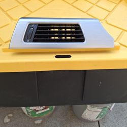 Pass. Side Vent(2009 BMW 335i COUPE)