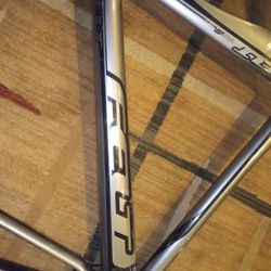 Aluminum And  Ultra  Hybrid Carbon  .. 7005 Aluminum.. Ultra Light ... Felt Feather Weight