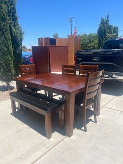 7PC Dining Set!