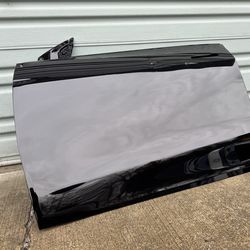 2020-2024 Tesla mode Y left front door black