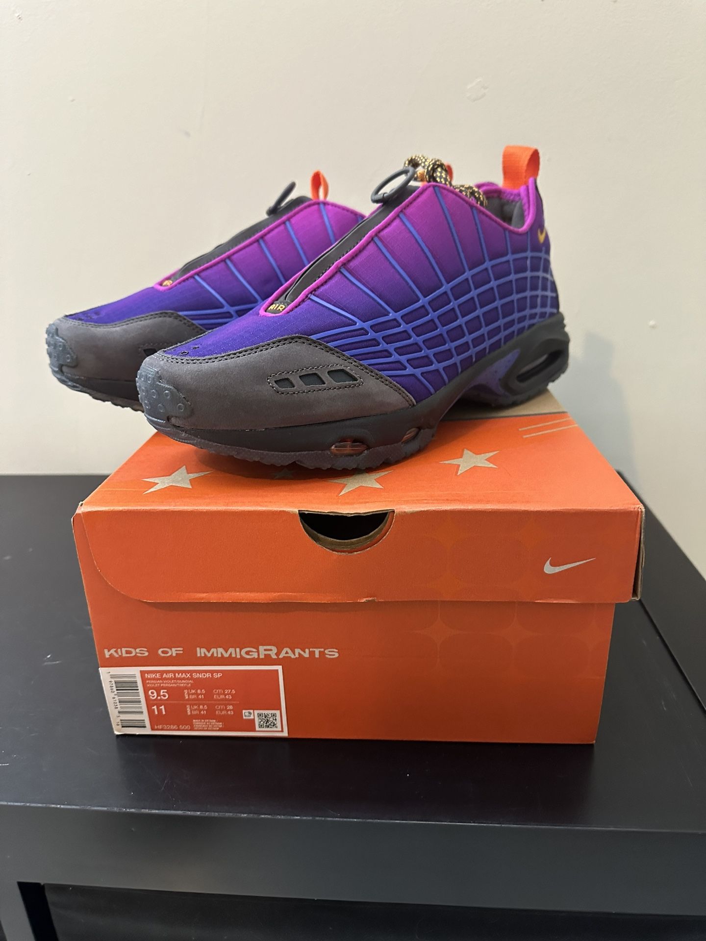 Kids Of Immigrants Air Max Sunder Sundown Size 9.5 New