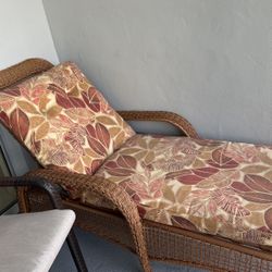 Lovely Wicker Chaise with Cushions