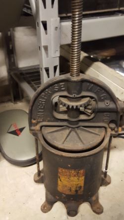 Enterprise sausage press