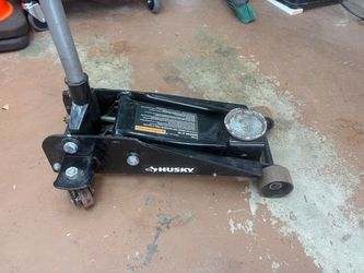 Husky 3 Ton Floor Jack