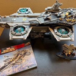 LEGO Marvel Avengers SHIELD Helicarrier 76042