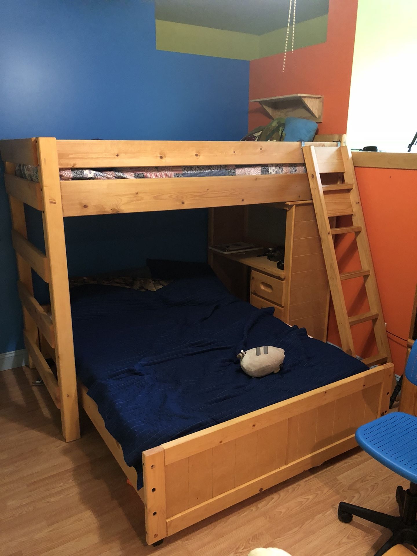 Solid wood twin overfull bunk bed