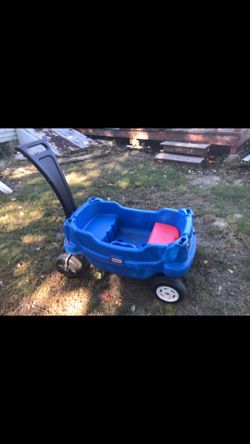 Nice little tykes two seater wagon only $35 firm