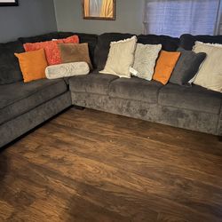 Sofá Seccional Grande / Large Sectional Couch