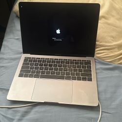 used MacBook Pro 13 Inch i5 256gb SSD 8gb Ram 2017