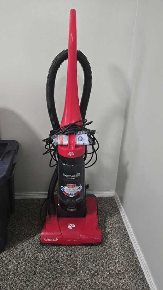 Dirt Devil Vacuum