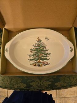 Spode Christmas Tree Oval Gratin Dish with Handles - New in Box
