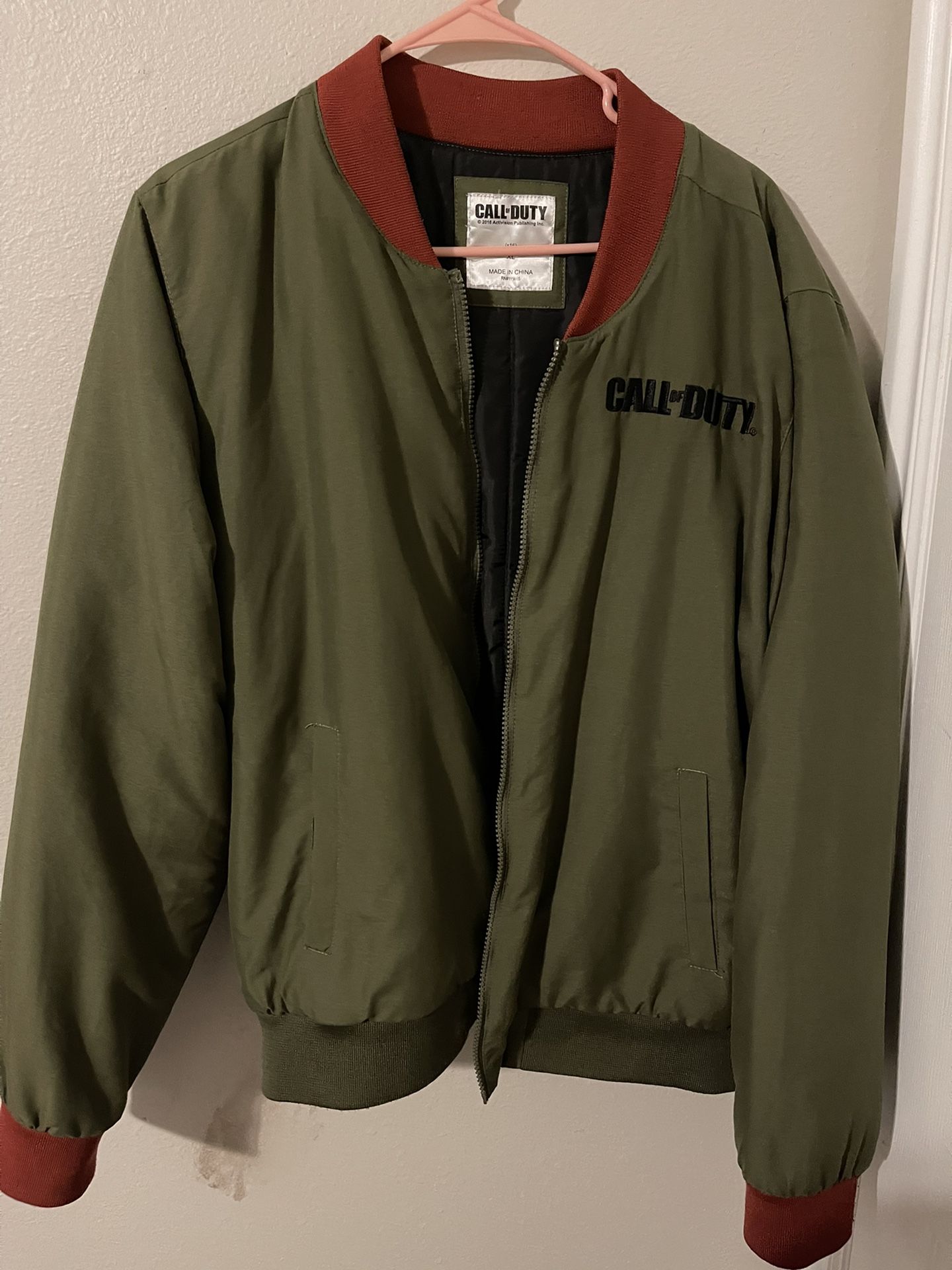 Men’s Call of Duty Bomber Jacket "Know Your Enemy" Size XL