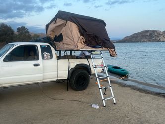 Rooftop tent