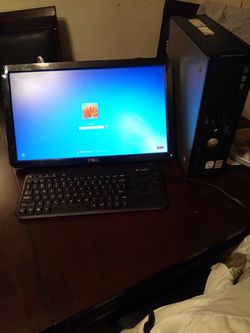 Dell monitor has wall mount and tower