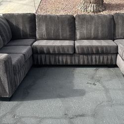 Ashley’s Furniture 3 Piece Charcoal Gray Sectional Couch Sofa 