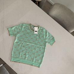 💚❤️Brand New Beautiful Design er Sweater Top In Mint Size Med ✨