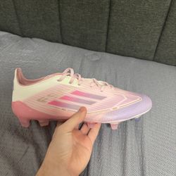 Lamine Yamal Adidas F50s