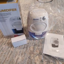 SEAVON Electric Portable Small Dehumidifier 