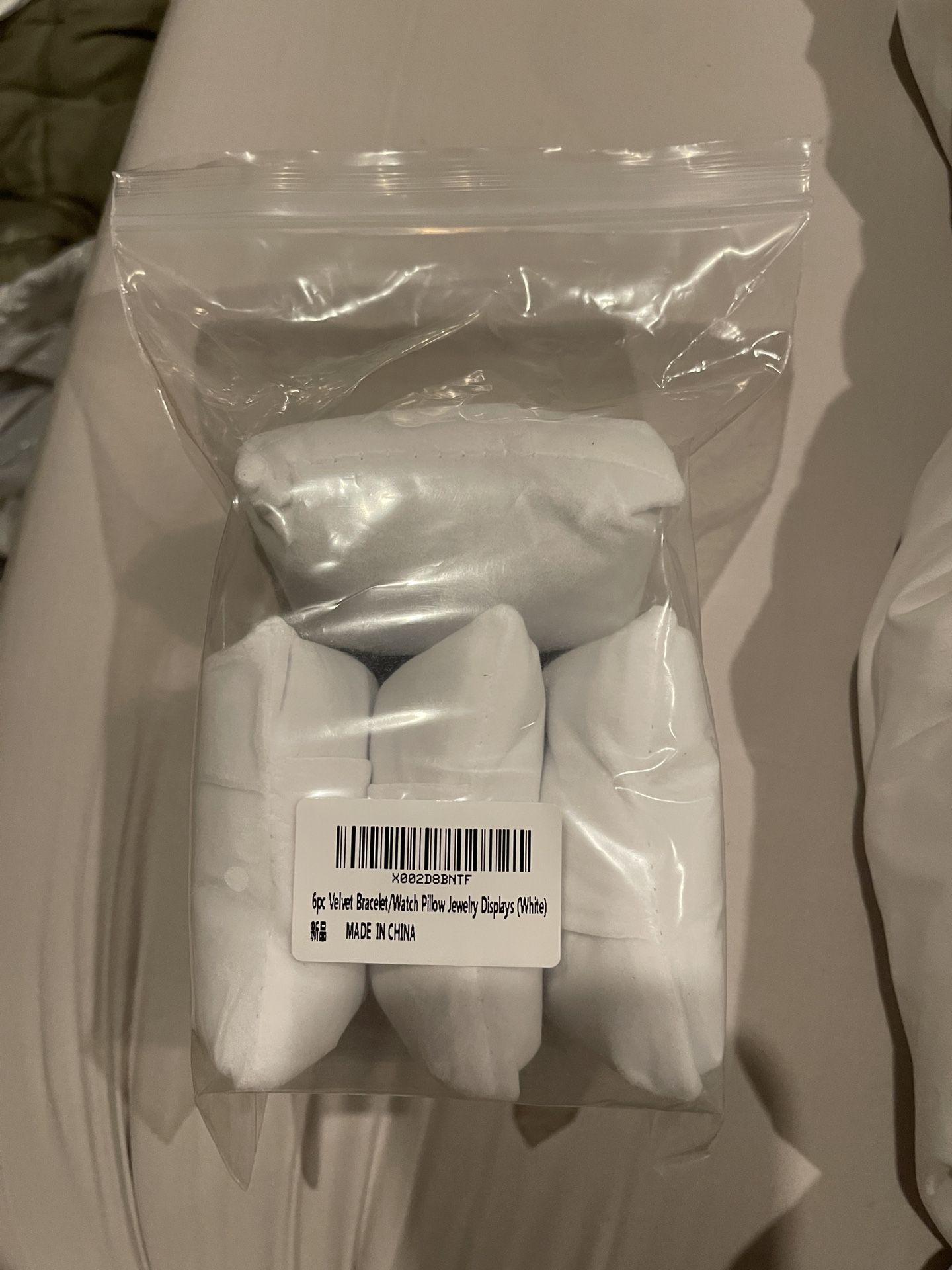 White Velvet Bracelet/Watch Pillow