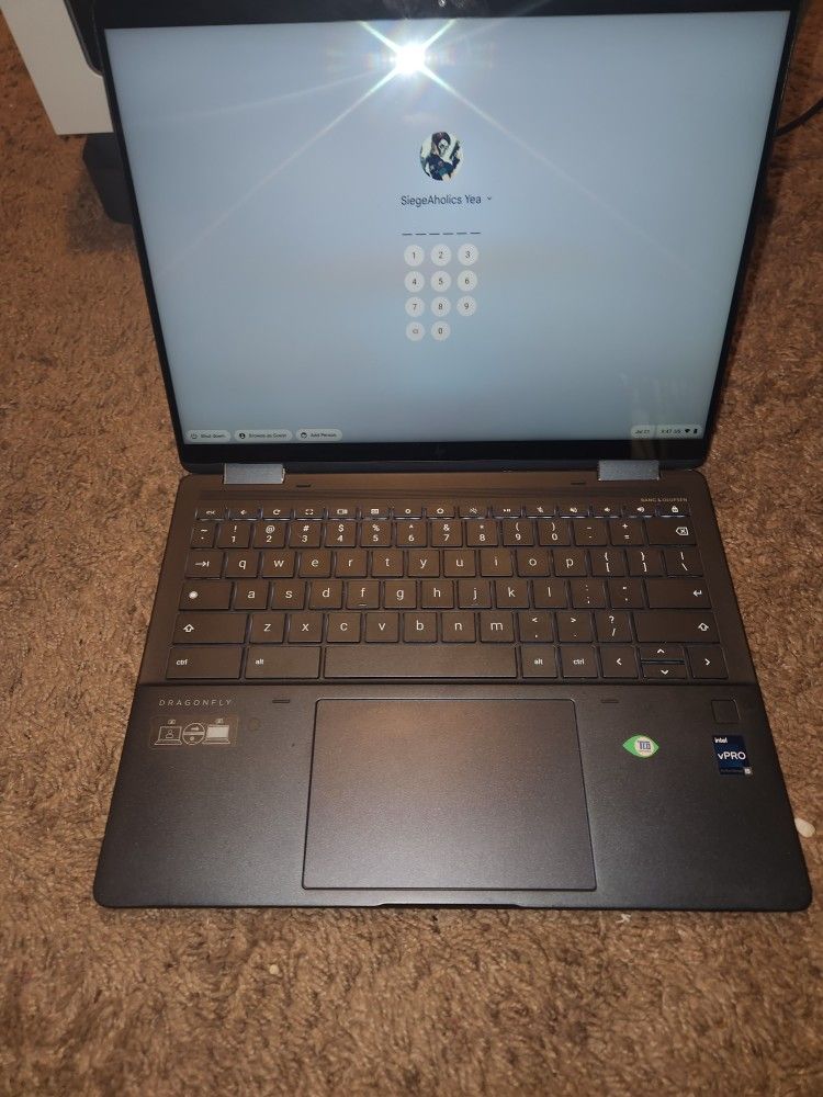 HP DragonFly Chromebook + With HP OFFICEJET 8015E