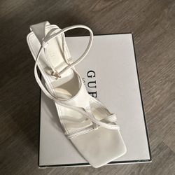 Guess Shoes Size 8