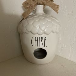 Rae Dunn CHIRP. Acorn birdhouse 