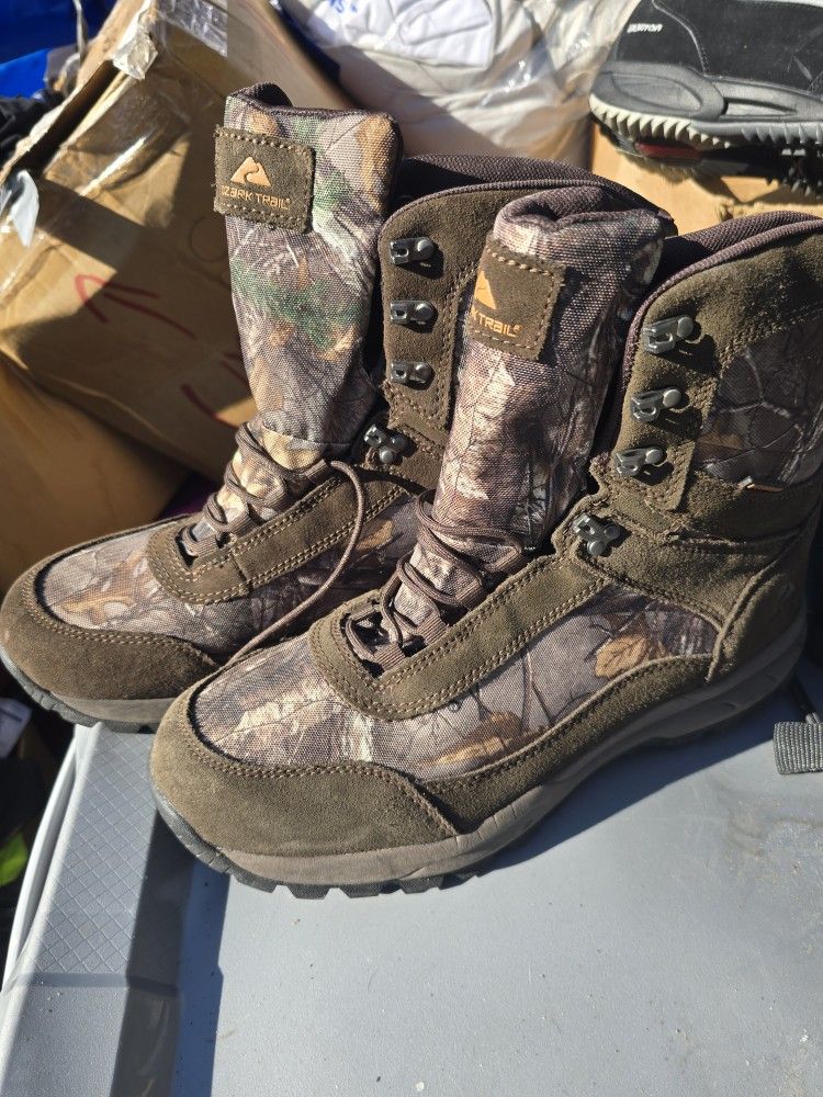 Mens Terrain Boots Size 12