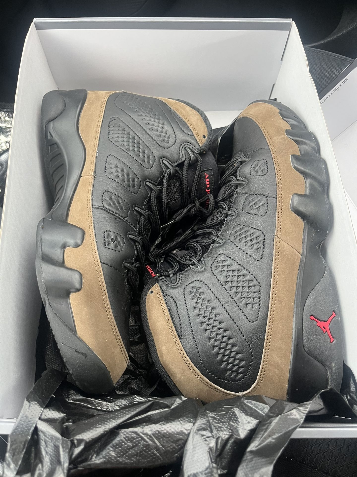 Retro 9 Olive