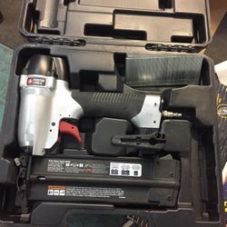 Porter cable BN 200 C 18 gauge Brad nailer