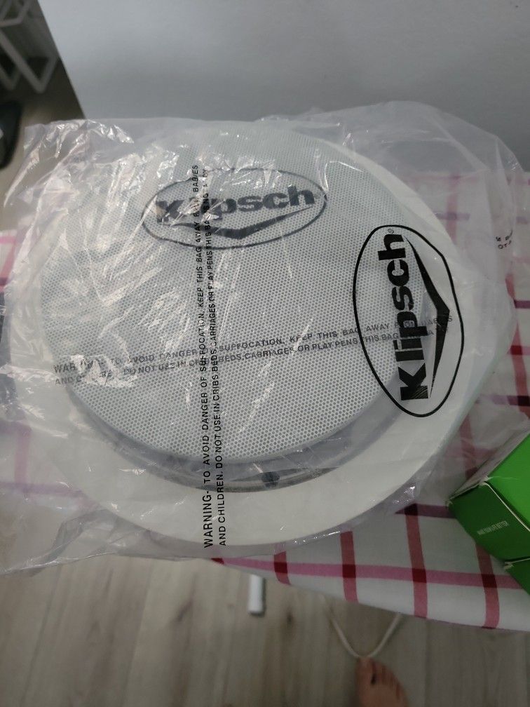Speaker Klipsch (1)