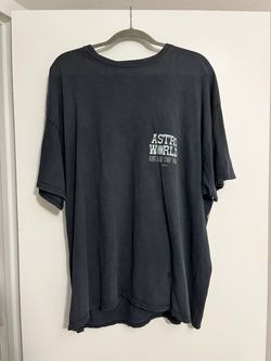 Travis Scott AstroWorld T-Shirt + Newspaper