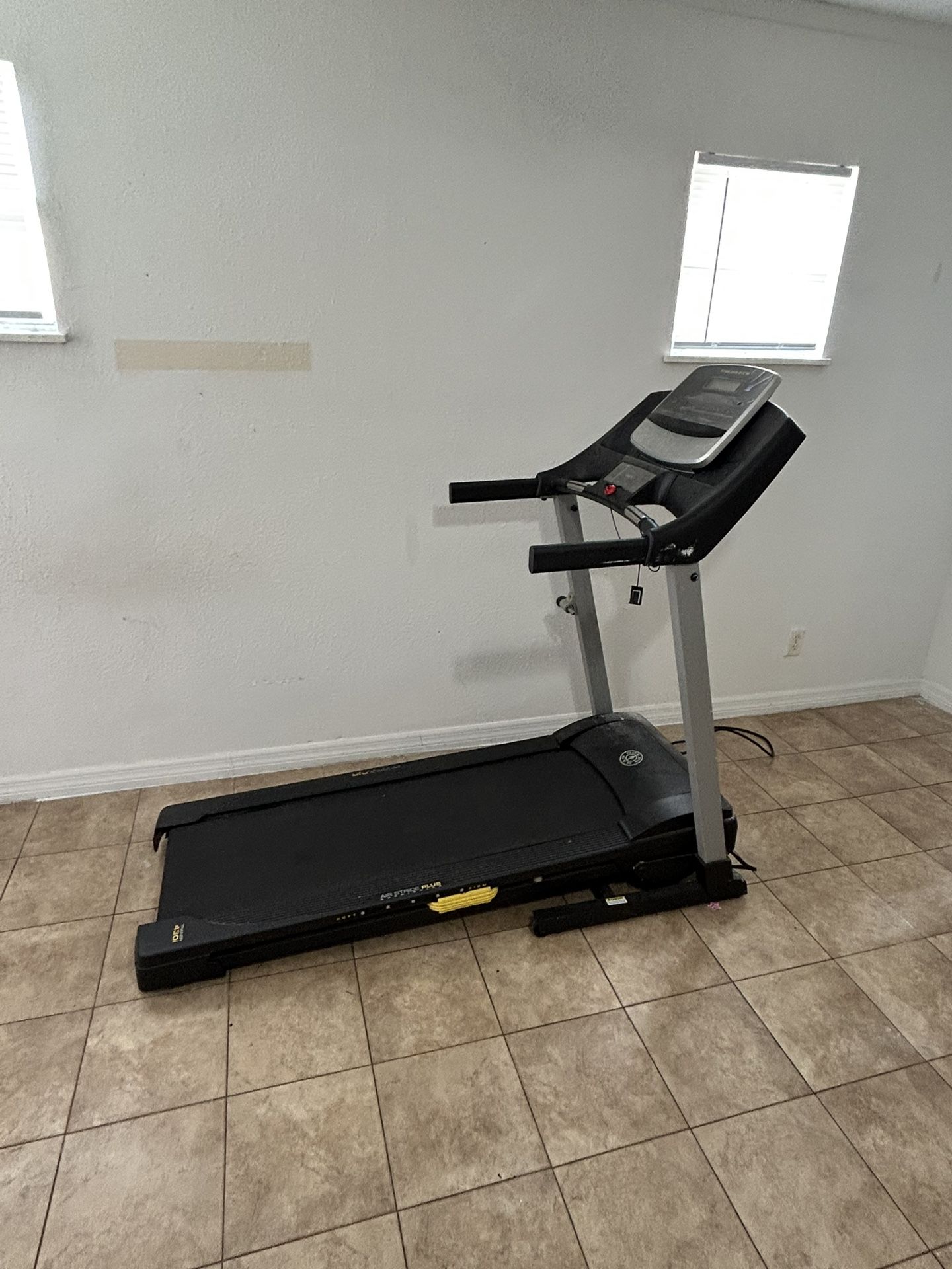 Gold’s Gym Foldable Treadmill