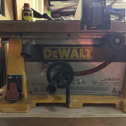 Dewalt DW744 10in Table Saw