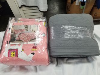 Quilt king size $40 each