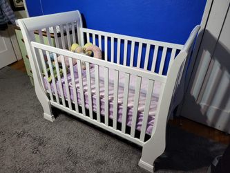 White Sleigh CRIB