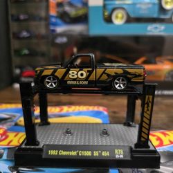 92 Chevy C1500 454 SS Scale Diecast