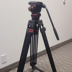 NEEWER 74" Video TripodNEEWER TP75 Video Tripod w/ Fluid Head & Carry Bag 