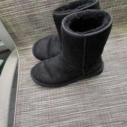 Ugg Black Classic Short